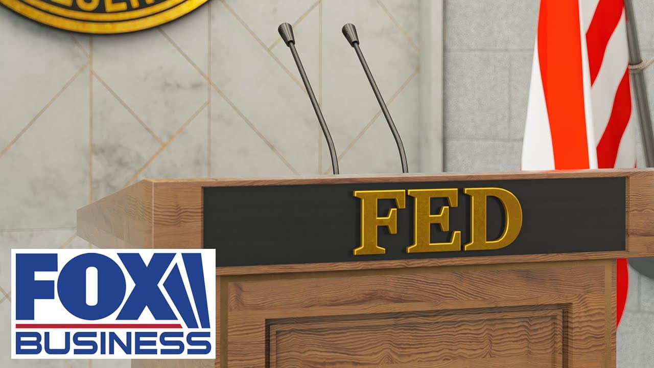 Expert warns 'something is REALLY OFF' with the Fed