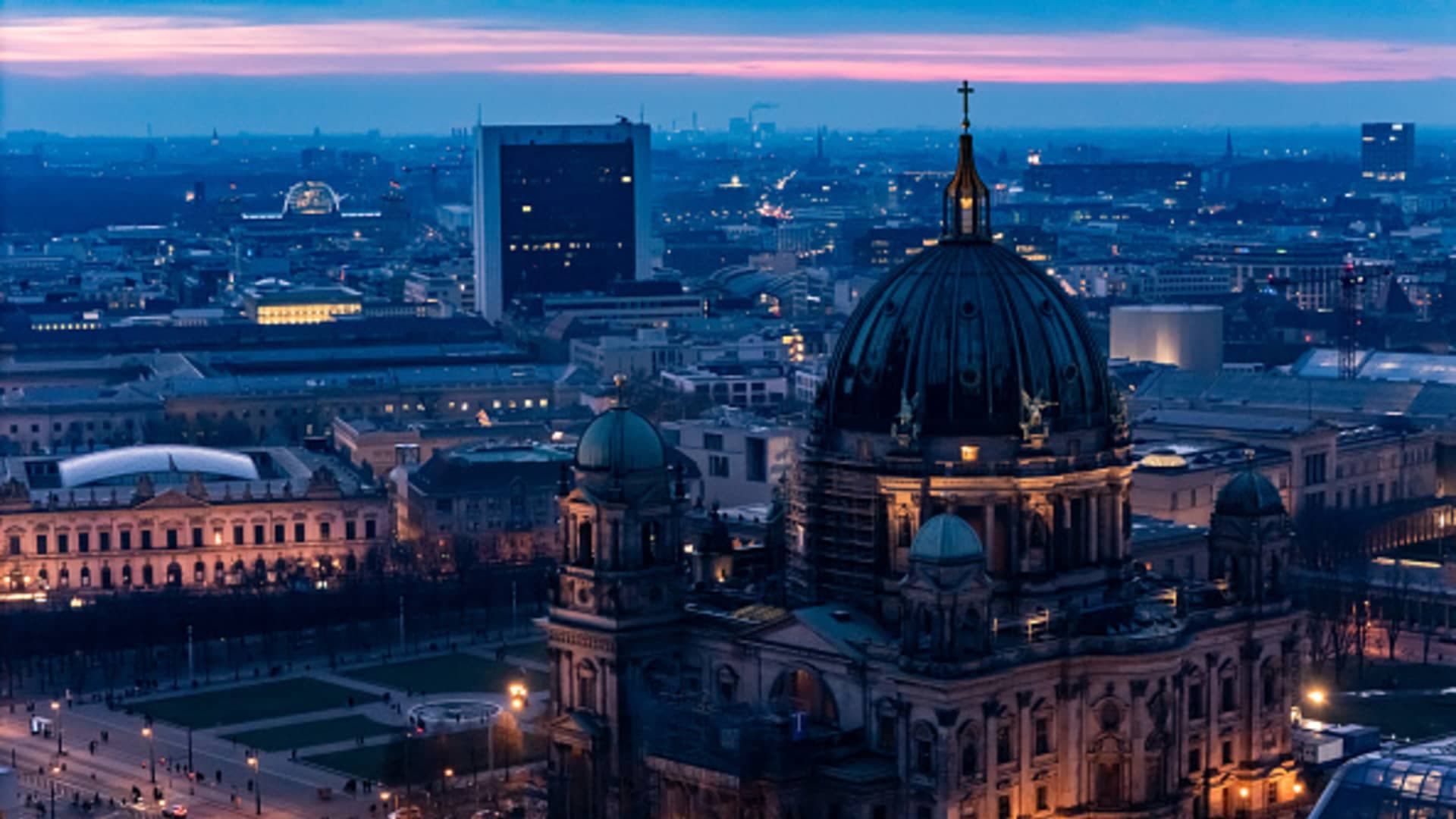 European markets set to open broadly higher as positive momentum continues