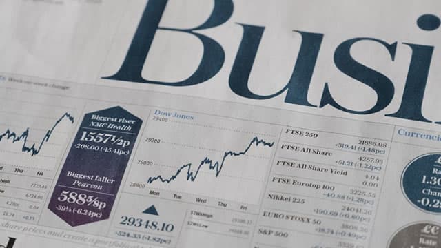 Fed officials split on where interest rates should go, minutes say