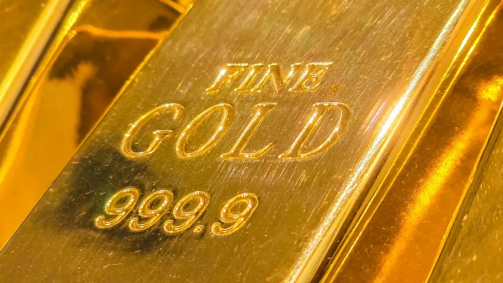 Gold Prices Fall Most Since 2013—Here's Why Metals Are Plunging