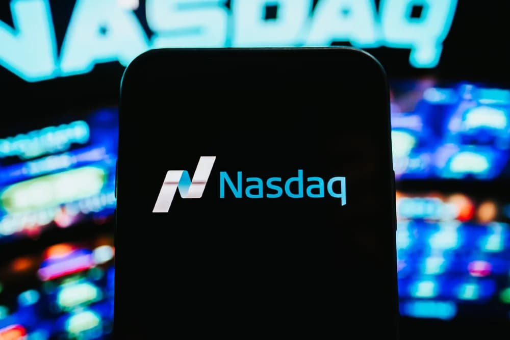 Nasdaq Gains 150 Points; US Mortgage Applications Decline
