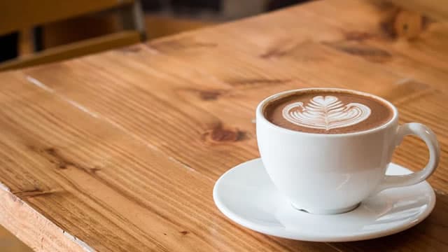 Small U.S. retailers face holiday supply chaos due to Trump tariffs